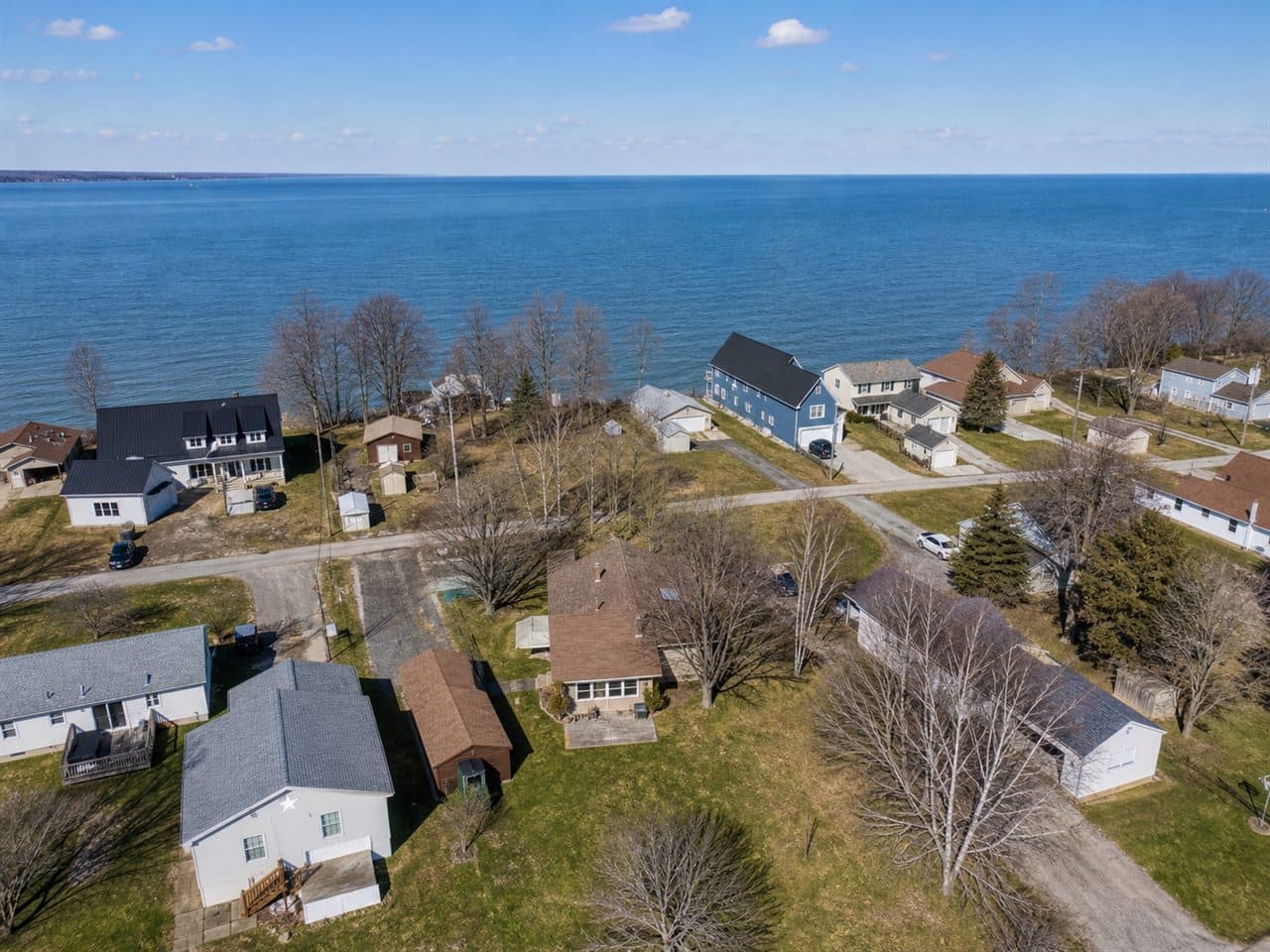 Lakefront homes in North East, PA